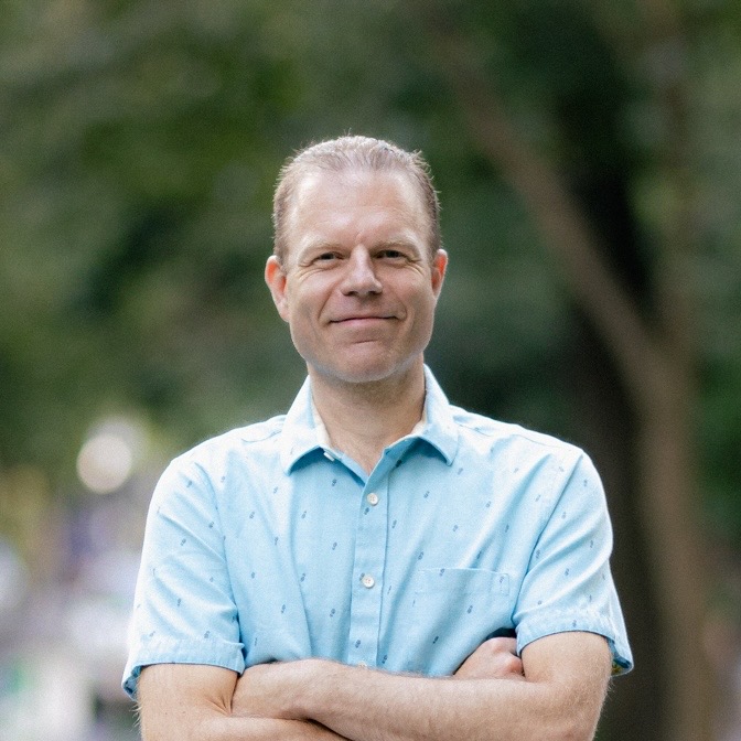 Dr Karl Fortin, Chiropraticien