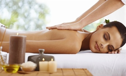 Johanne Comeau, Massothérapeute